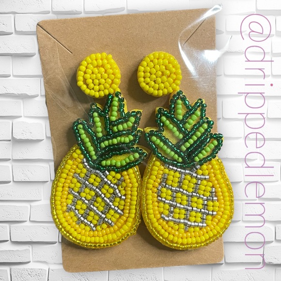 New Handmade Bead Pineapple Dangle Earrings for Women Yellow Green Summer Fun - Picture 2 of 2